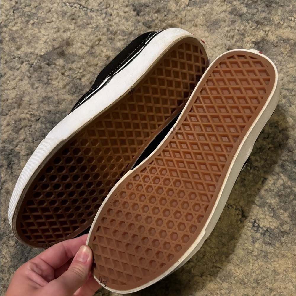 Vans - Picture 3 of 3